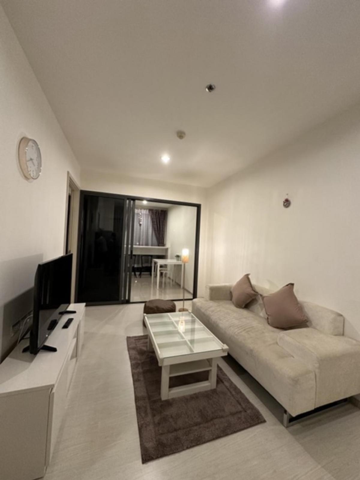 For SaleCondoSukhumvit, Asoke, Thonglor : For sale rhythm sukhumvit 42 1 bed 1 bath 45 sq.m