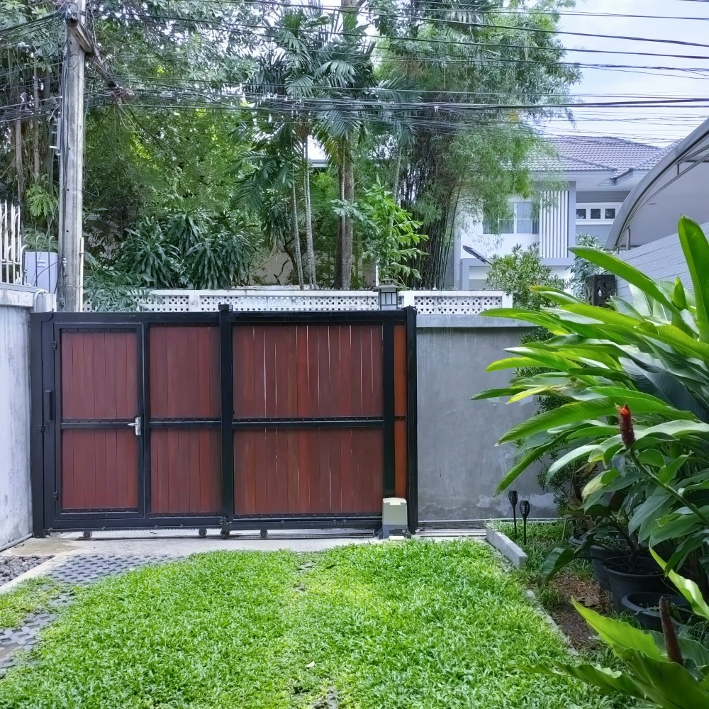 For RentHouseSukhumvit, Asoke, Thonglor : Rent a house, Soi Ekkamai 10, Watthana