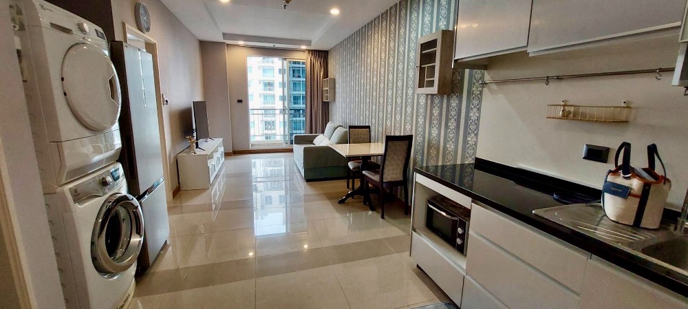 ให้เช่าคอนโดพระราม 9 เพชรบุรีตัดใหม่ RCA : FOR RENT 1 BEDROOM 47.19 SQ.M  HIGH FLOOR  NICE VIEW  READY TO MOVE IN