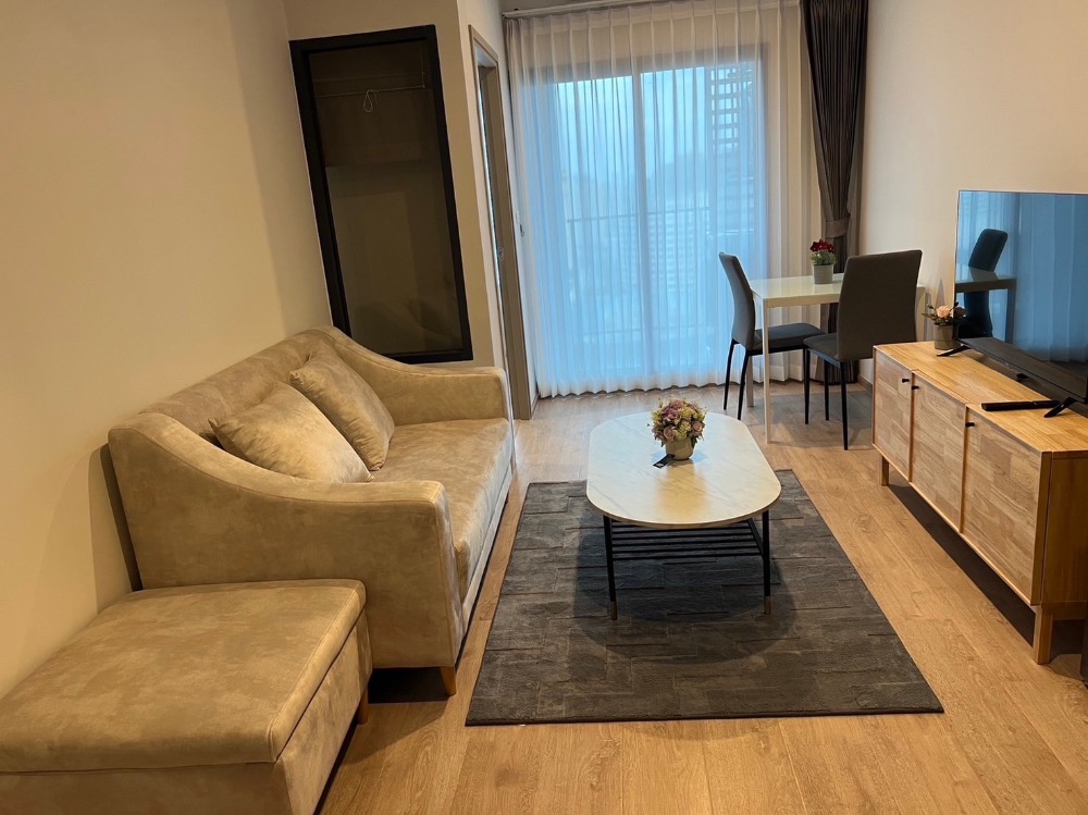 For RentCondoRama9, Petchburi, RCA : Condo for rent Ideo Rama 9-Asoke, new condo, fully furnished, ready to move in, near MRT Rama 9, convenient transportation!!