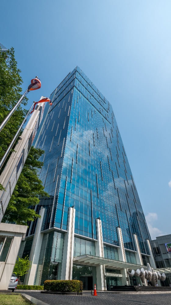 ให้เช่าสำนักงานพระราม 9 เพชรบุรีตัดใหม่ RCA : Private office space for 2 persons in Regus AIA Capital Center