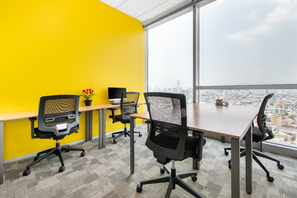 For RentOfficeRama9, Petchburi, RCA : Fully serviced private office space for you and your team in Regus AIA Capital Center