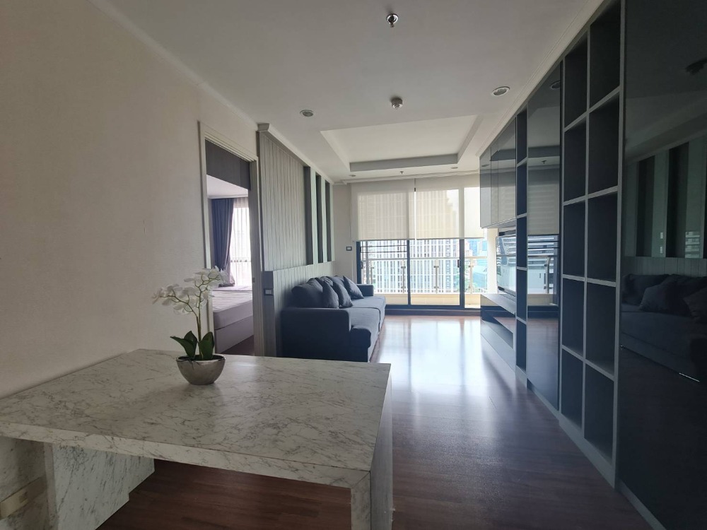 For RentCondoSathorn, Narathiwat : Condo for rent Supalai Elite Sathorn Suanplu, 17th floor, size 84 sq m., 2 bedrooms, 2 bathrooms, near BTS Sala Daeng and near MRT Silom BRT Sathorn