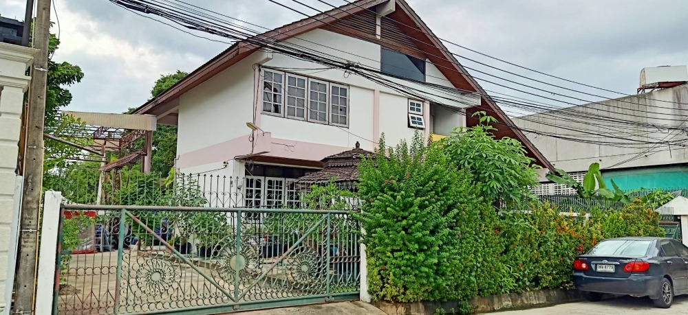 For SaleHousePinklao, Charansanitwong : For sale: 2-storey detached house, Sivalai Village, 102 sq m, 4 bedrooms, 4 bathrooms, near Siriraj Hospital, entrance to the alley next to MRT Charansanitwong, back near MRT Itsaraphap