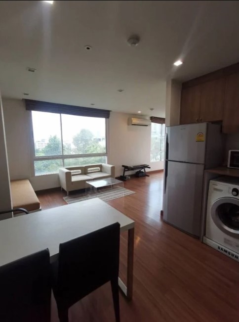 For RentCondoSukhumvit, Asoke, Thonglor : For rent: Tree Condo Sukhumvit 42, Tree Condo Sukhumvit 42, 7th floor, size 49 sq m., 1 bedroom, 1 bathroom, near BTS Phra Khanong, BTS Ekkamai