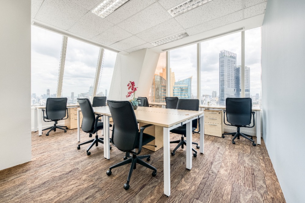 ให้เช่าสำนักงานพุทธมณฑล ศาลายา : Private office space tailored to your business’ unique needs in Regus Interchange 21