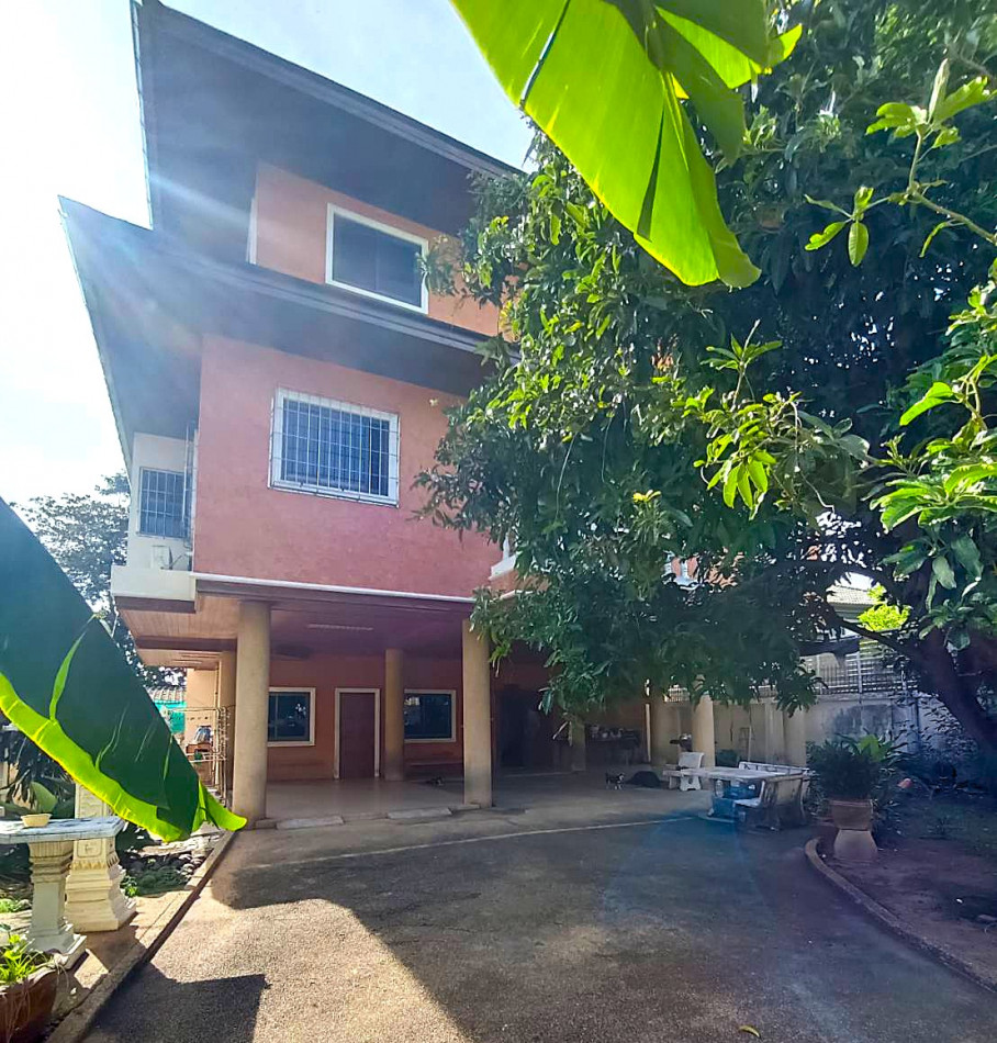 For SaleHouseSeri Thai, Ramkhamhaeng Nida : 3-storey detached house for sale, Area 127 square wah, Soi Nawamin 81, Olan Village, special discount price