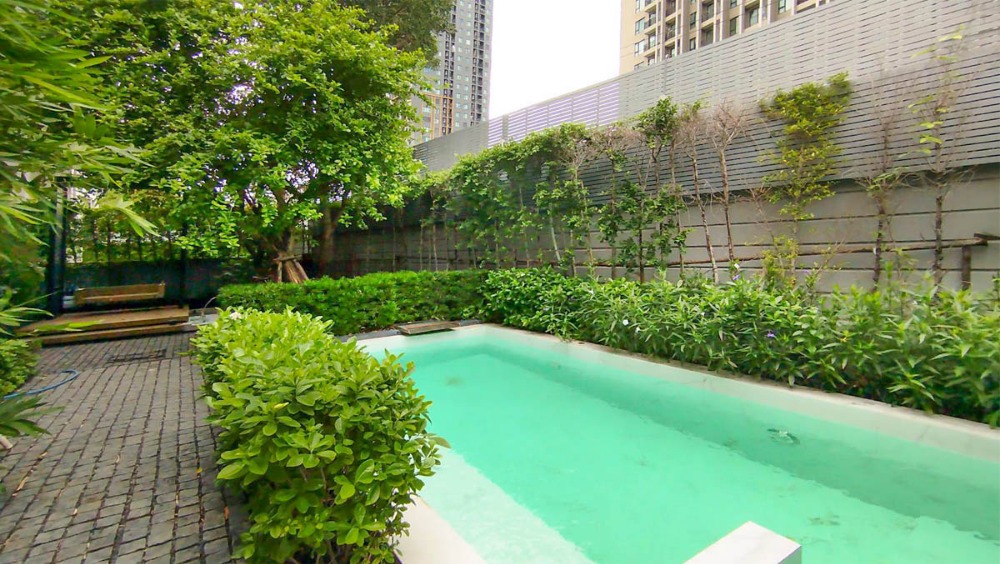 For SaleHouseSukhumvit, Asoke, Thonglor : 5 Bed Villa With Pool Quarter Thonglor