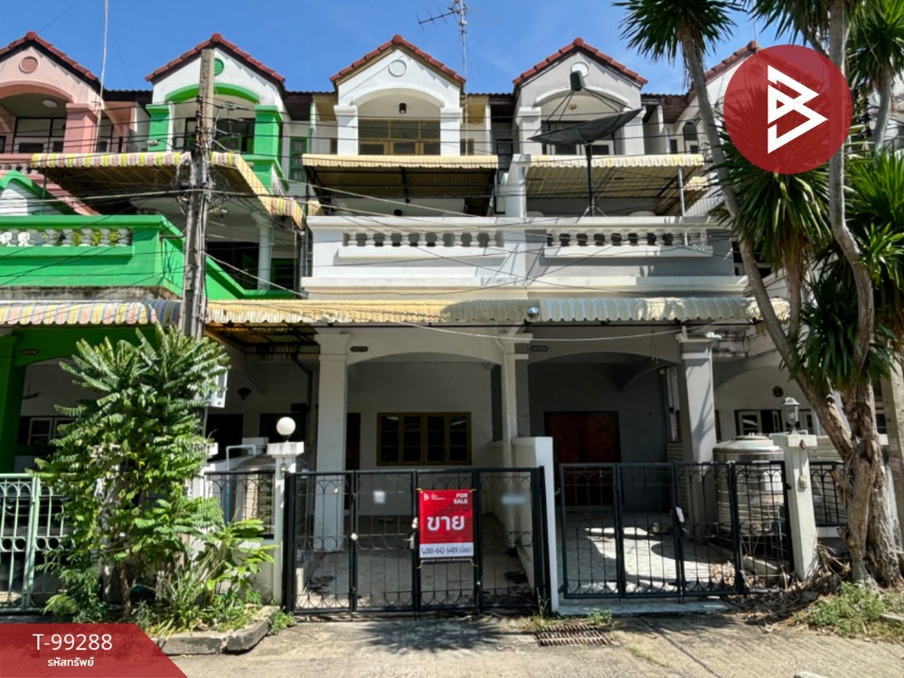 For SaleTownhouseSamut Prakan,Samrong : Townhouse for sale, 3 floors, Theparak Village, Samut Prakan