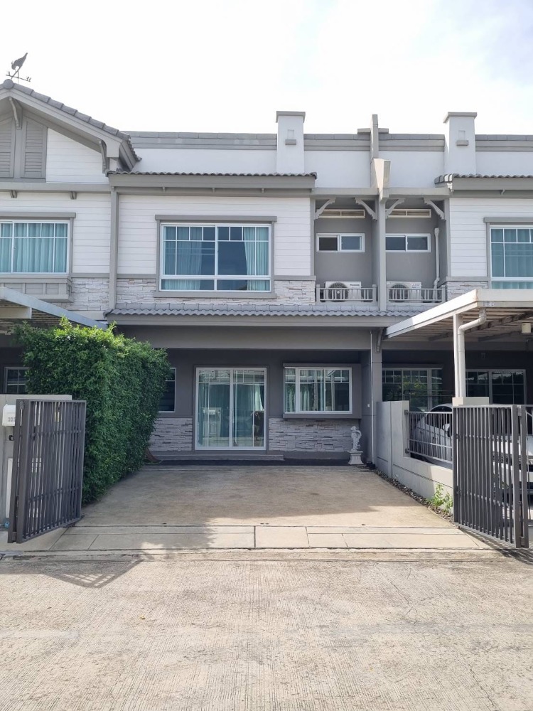 For RentHouseBangna, Bearing, Lasalle : 🔴22,000฿🔴🏘🏠 Villaggio Srinakarin-Bangna ✅ Beautiful house, good location, near shopping malls 🎉🎉 Happy to serve 🙏 Interested, please contact 𝙇𝙄𝙉𝙀 (very fast response): 📱 Property code 6711-2603 📱: Line ID: @bbcondo88