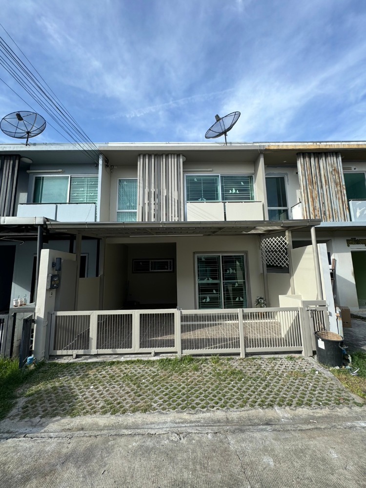 For RentTownhouseChokchai 4, Ladprao 71, Ladprao 48, : For rent: Plant City Lat Phrao 71