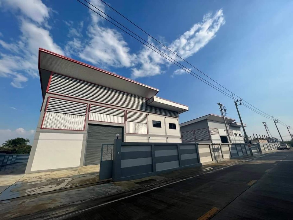 For SaleWarehouseMahachai Samut Sakhon : For sale: Warehouse with 2-storey office, beautifully decorated, Samut Sakhon-Kratum Baen area, near Krathum Baen Market