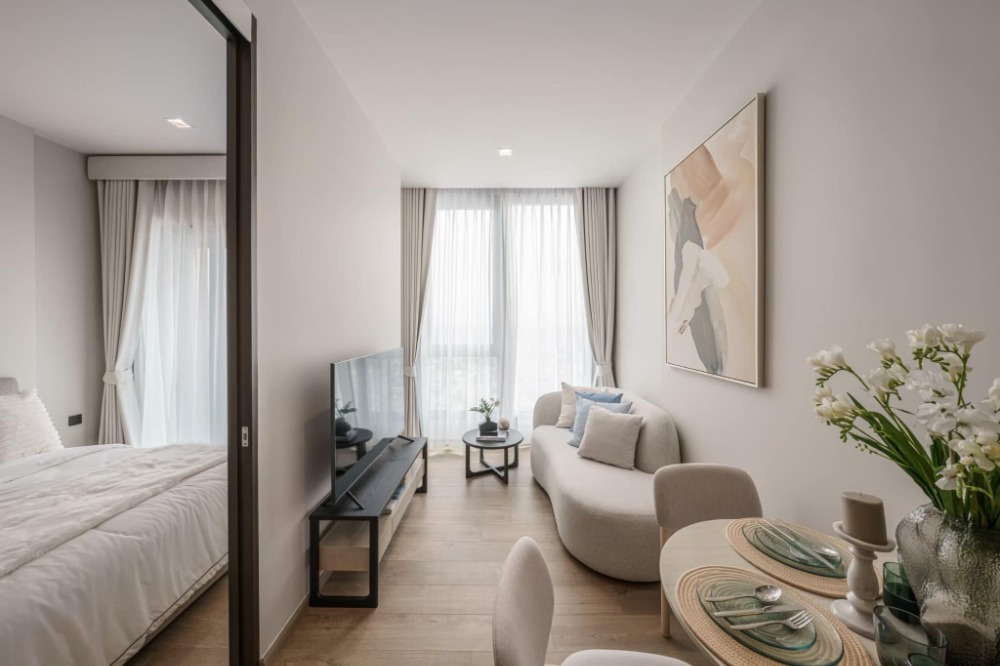 For RentCondoLadprao, Central Ladprao : Best price in The Crest Park Residences building, beautifully decorated, fully furnished, ready to move in immediately.