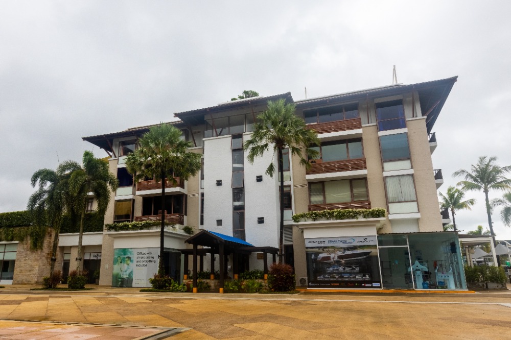 For RentPhuket : All-inclusive access to workspace and virtual office in Regus Royal Phuket Marina