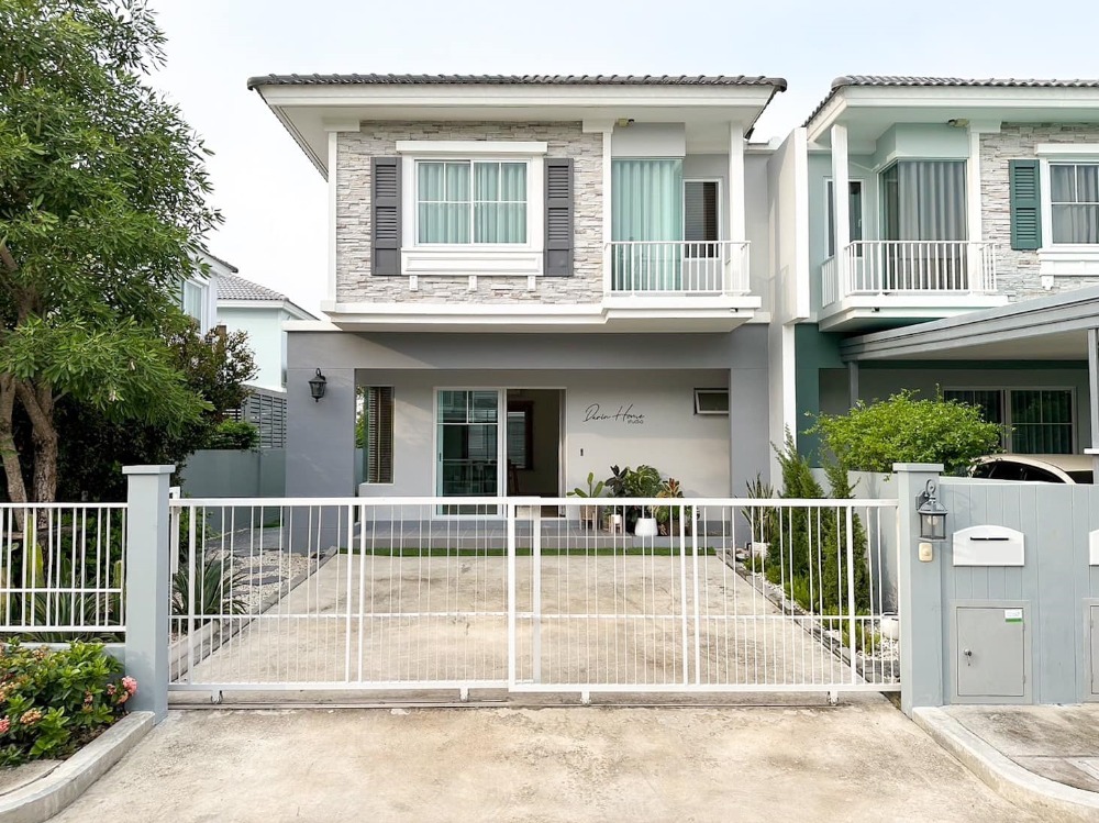 For RentHouseBangna, Bearing, Lasalle : 🏡 For rent, Villaggio Bangna-Theparak >> Near Bangna Hospital 5, near Wat Bangplee Yai, beautiful house, some furniture, ready to move in ✅✅