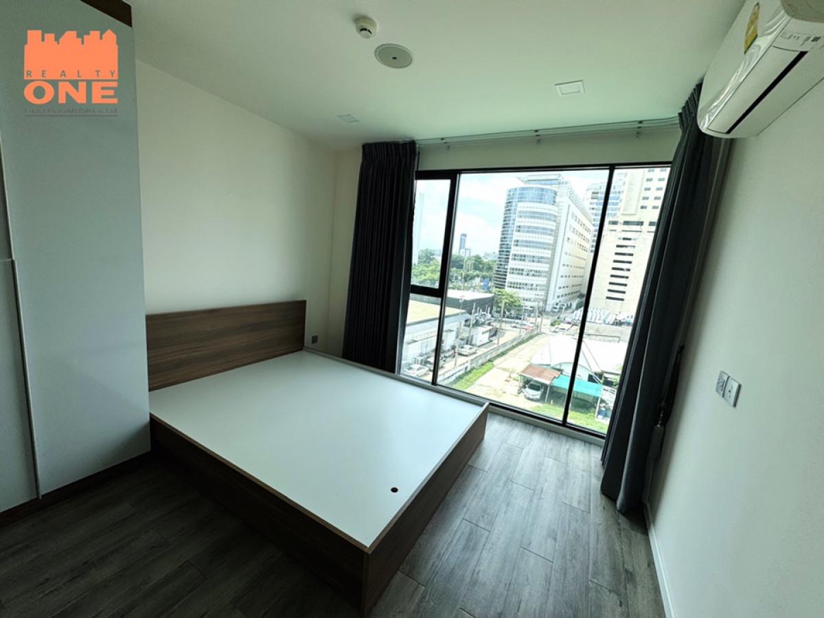 For SaleCondoRatchadapisek, Huaikwang, Suttisan : Condo for sale, ready to move in, Modiz Ratchada 32, brand new room, high floor, very good price!