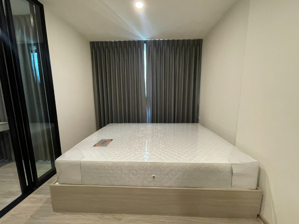 For RentCondoOnnut, Udomsuk : Brand new room! Origin play Sri Udom, room size 28 sq m., rental price 13,000 baht/month