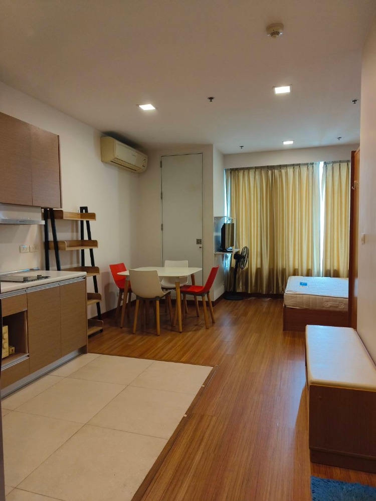 For RentCondoKasetsart, Ratchayothin : For rent: Vantage Ratchavipa, fully furnished, near BTS Ratchayothin