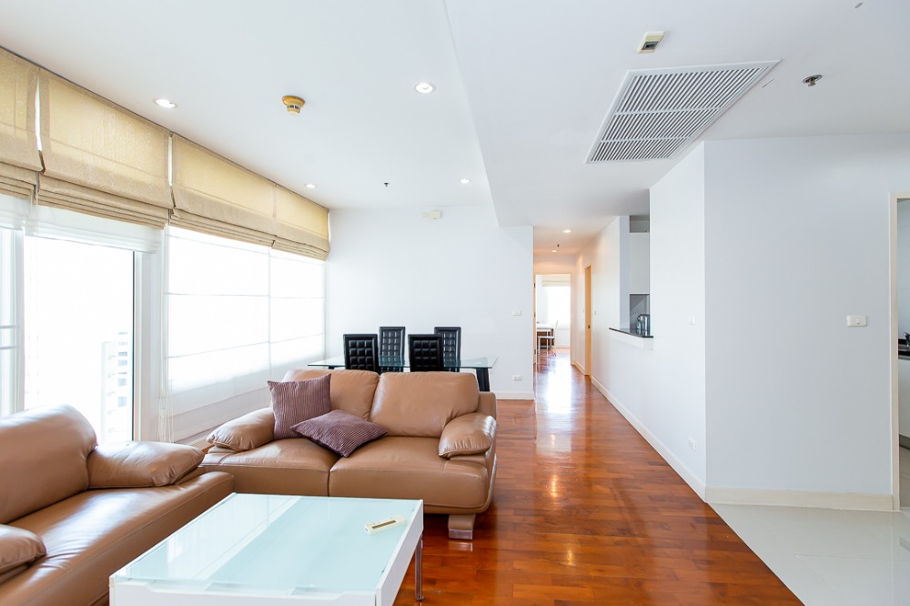 For RentCondoSukhumvit, Asoke, Thonglor : Siri Residence 3 minutes to BTS Phrom Phong from condo