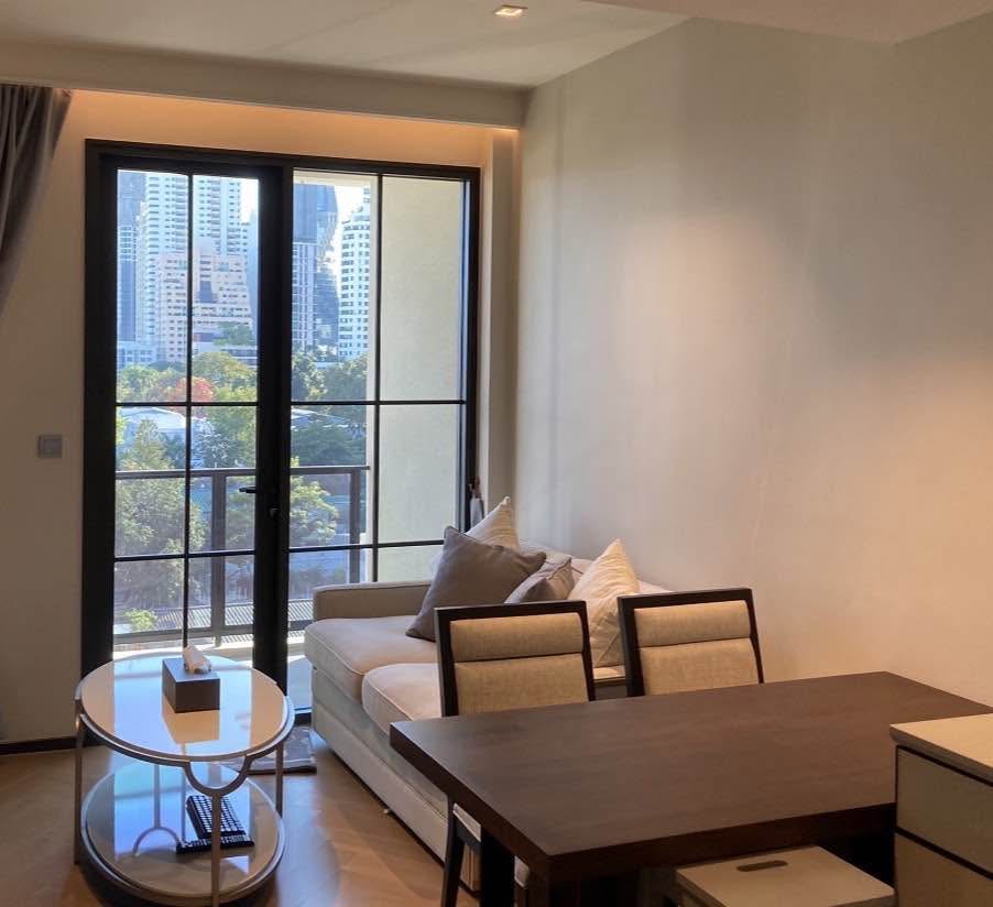 For RentCondoSukhumvit, Asoke, Thonglor : 1 Bedroom with furniture for rent at The Reserve Sukhumvit 61