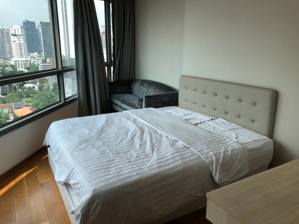 ขายคอนโดสุขุมวิท อโศก ทองหล่อ : LTH11284 -H Sukhumvit 43 FOR SALE Size 63 sqm. 2 bed 2 bath BTS Phrom Phong Station ONLY 11 MB