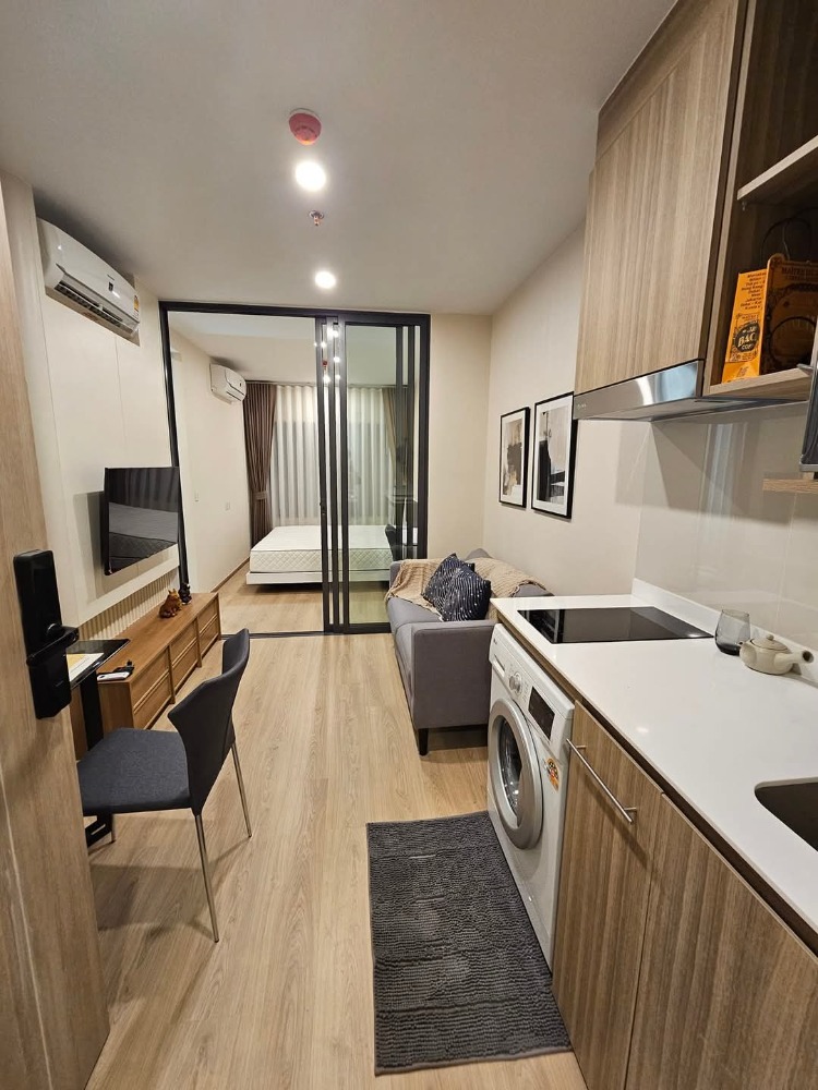 For RentCondoKhlongtoei, Kluaynamthai : ✨️For rent🧸Life Rama4 - Asoke/ Life Rama4 - Asoke /One Bed Room 29 sq m. 11th floor Price 23,500 baht/month (can move in immediately)