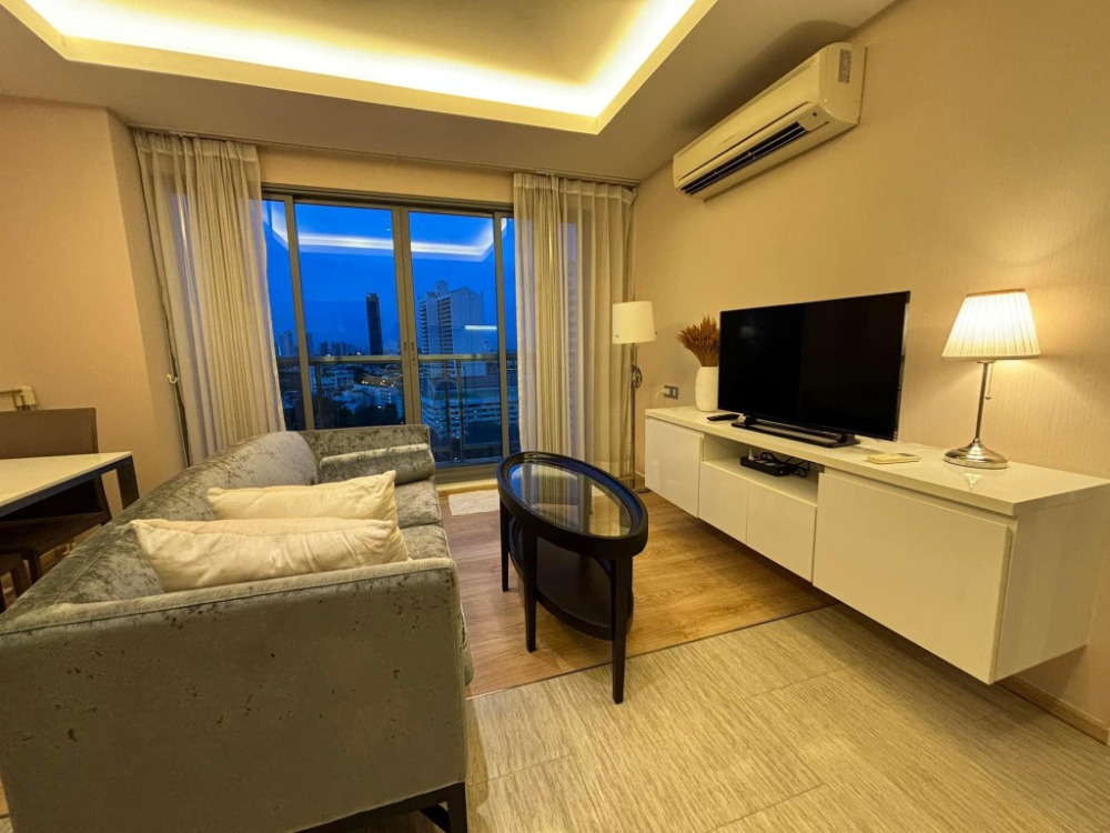 For SaleCondoSukhumvit, Asoke, Thonglor : LTH11288-H Sukhumvit 43 FOR SALE Size 43 sqm. 1 bed 1 bath BTS Phrom Phong Station ONLY 16.5 MB