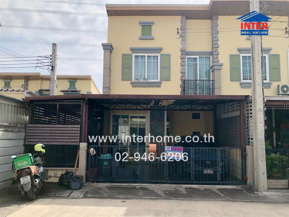 For SaleTownhousePattanakan, Srinakarin : 2-storey townhouse, 27.2 sq.w., Golden Town 2 Village, On Nut-Pattanakarn, Soi On Nut 65, Intersection 14, On Nut Road, On Nut Road 65, Prawet District, Bangkok