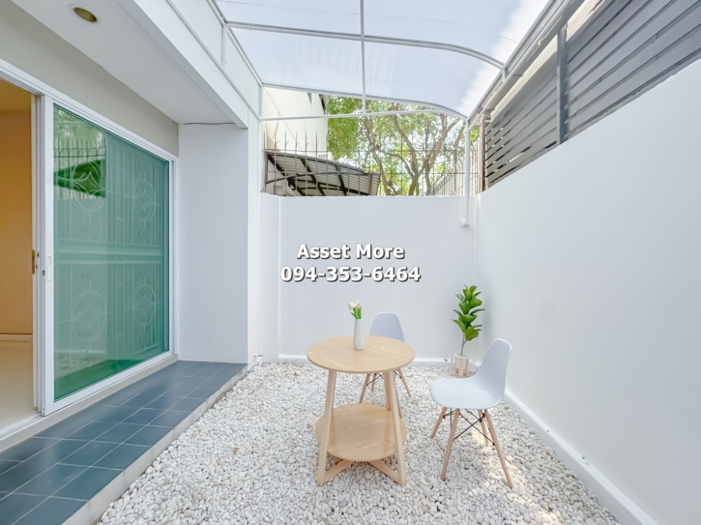 For SaleTownhomeKaset Nawamin,Ladplakao : !!Cheap sale!! 3-storey townhouse, modern style, Soi Nawamin 111, Private Village, Nirvana Life Exclusive, ready to move in, near the Pink Line and Central Eastville.