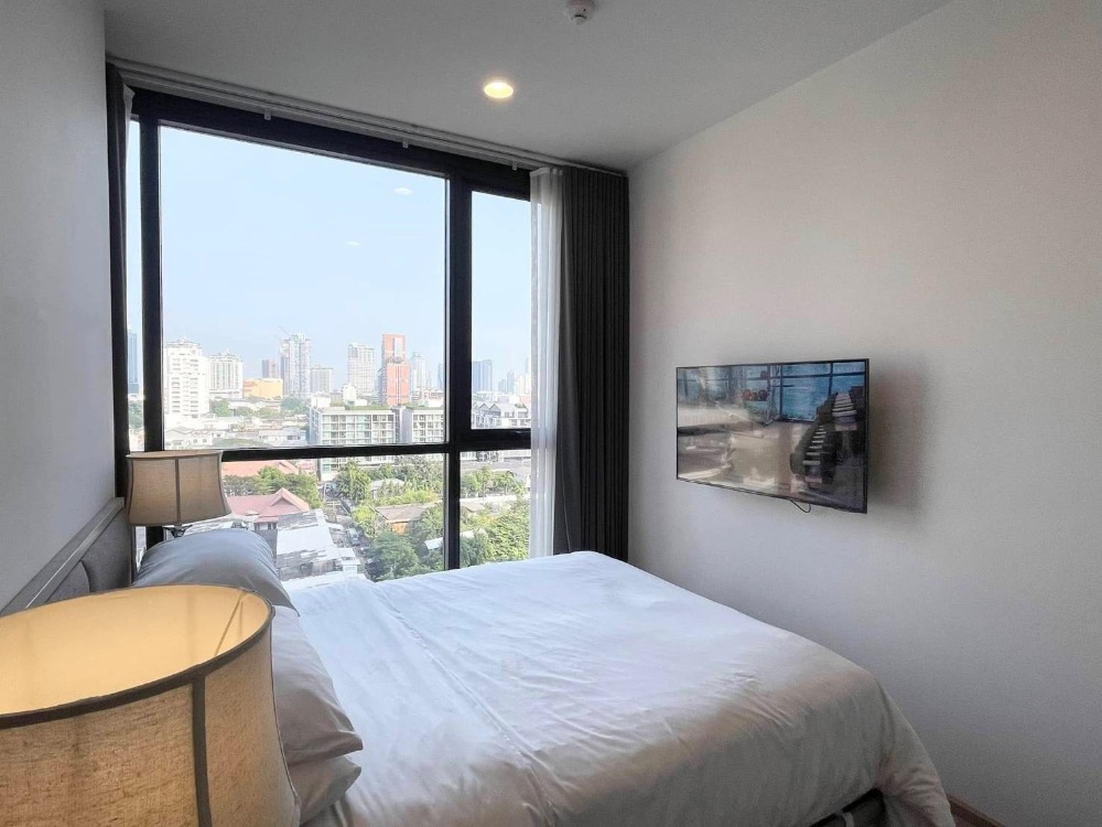 For RentCondoSukhumvit, Asoke, Thonglor : Urgently for rent, beautiful room, ready to move in 📌 OKA HAUS Condo Sukhumvit 36, 2 bed 1 bath 32,000 baht, call 092-2462653 Donut