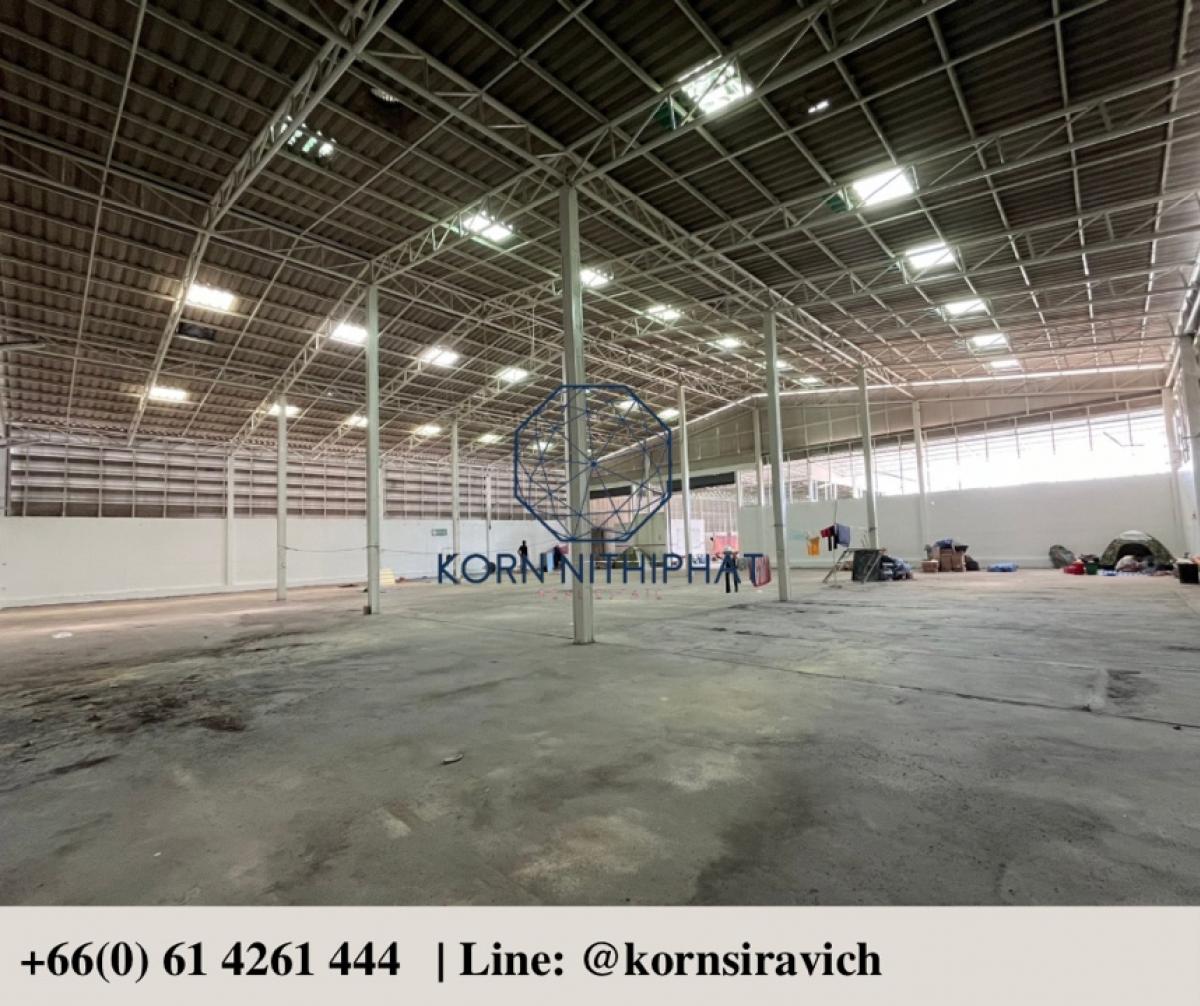 For RentWarehouseNawamin, Ramindra : For rent: Warehouse, storage, distribution area, Soi Ram Intra 109, Phraya Suren, Bangkok. Size 1,600 square meters. Convenient transportation.