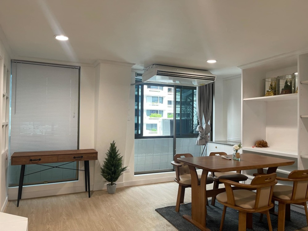 For RentCondoSilom, Saladaeng, Bangrak : Rent Diamond Tower, Silom Soi 7, next to BTS Chong Nonsi * 2, new renovated bedroom 🔥 Rent price 32,000 baht/month 🔥