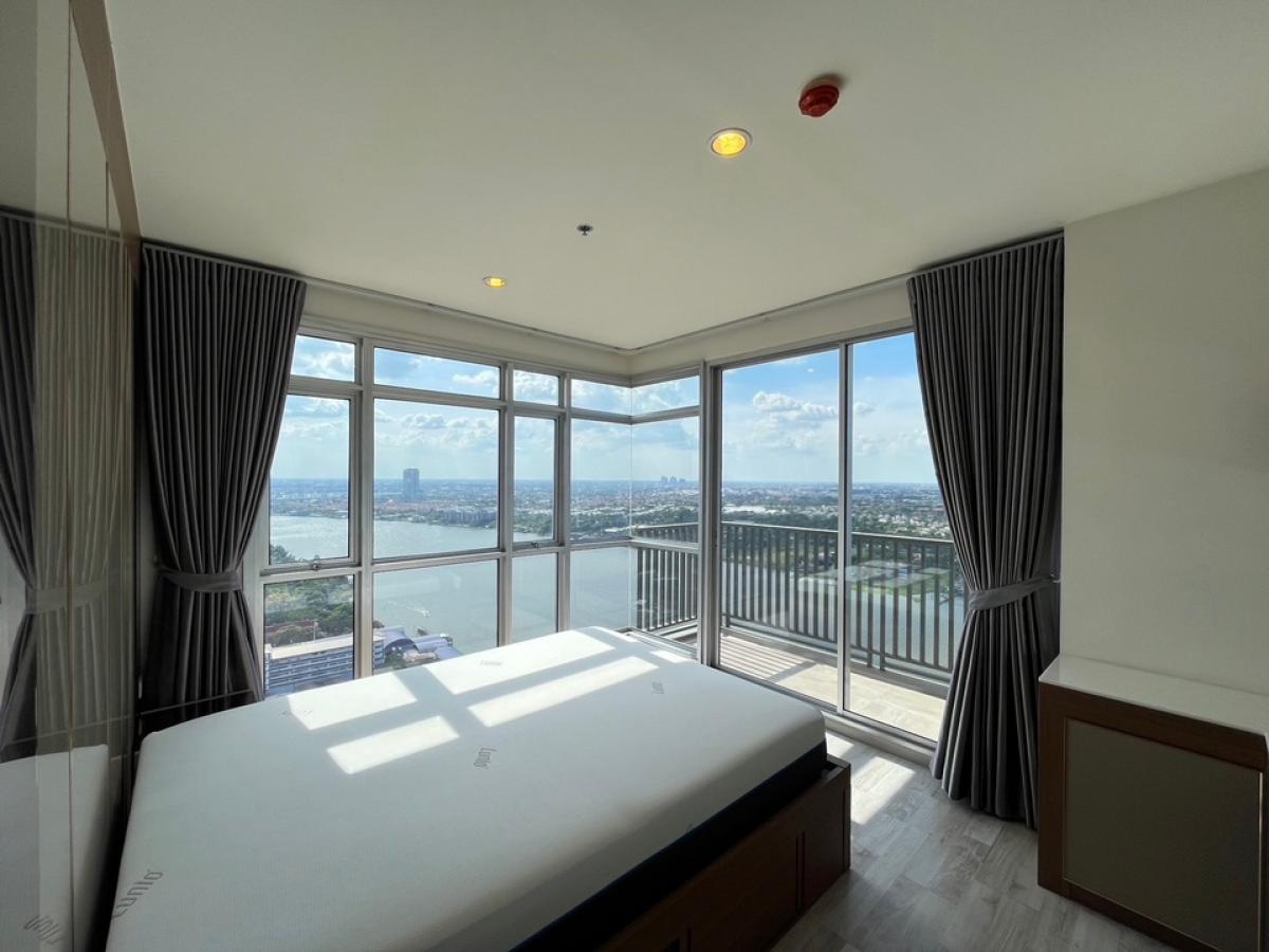 For RentCondoRattanathibet, Sanambinna : Manor Sanambinnam CondoLocated by the Chao Phraya River, this spacious 73 sq.m. unit offers:	•	2 Bedrooms, 2 Bathrooms	•	A wide frontage of over 11 meters	•	A long balcony for enjoying stunning 180° panoramic river viewsExperience breathtaking sunse