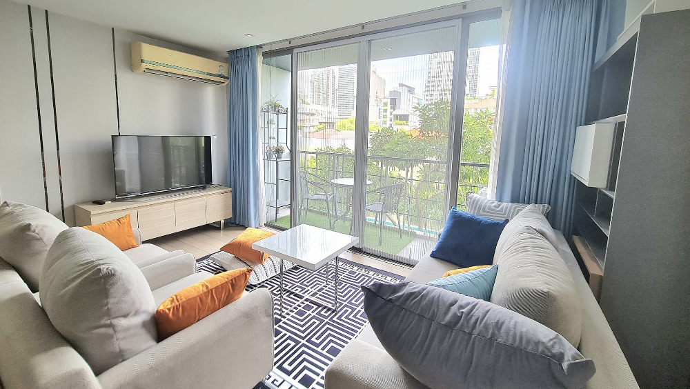 ขายคอนโดสีลม ศาลาแดง บางรัก : For sale : Klass Silom Condo : 2Bed 2Bath and 2 Parking rights.