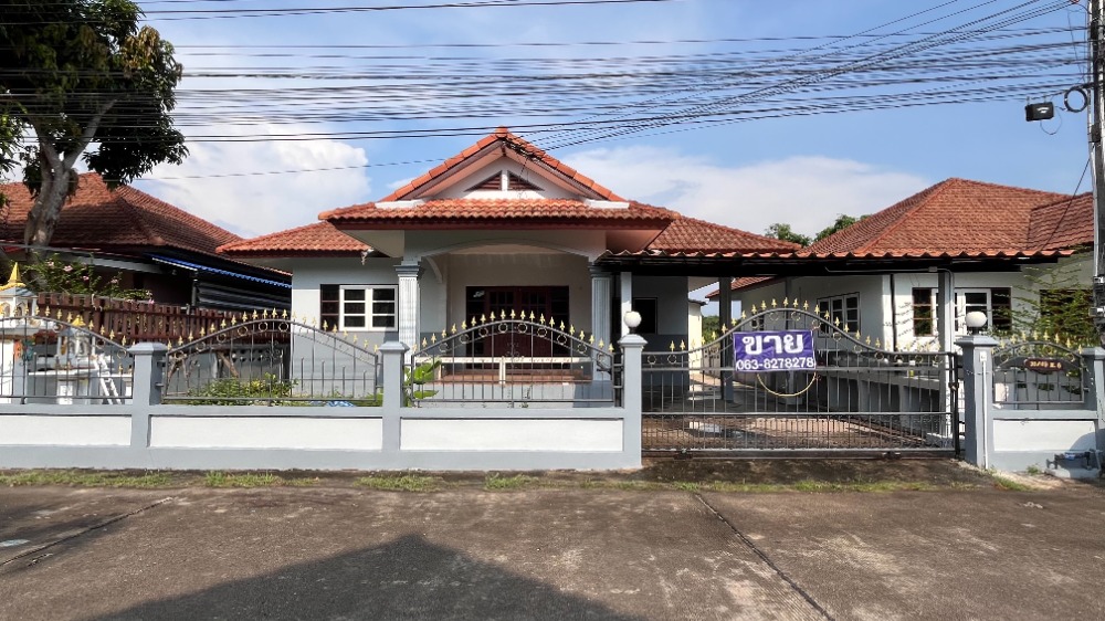 For SaleHousePattaya, Bangsaen, Chonburi : Single-storey detached house for sale, Ramnuch Village 15, Phlo Ta Luang Subdistrict, Sattahip District, Chonburi Province (Owner selling)