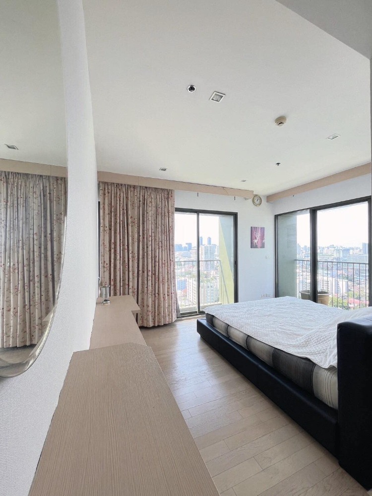 For SaleCondoSukhumvit, Asoke, Thonglor : Noble Solo Condo, beautiful room, fully furnished, ready to sell