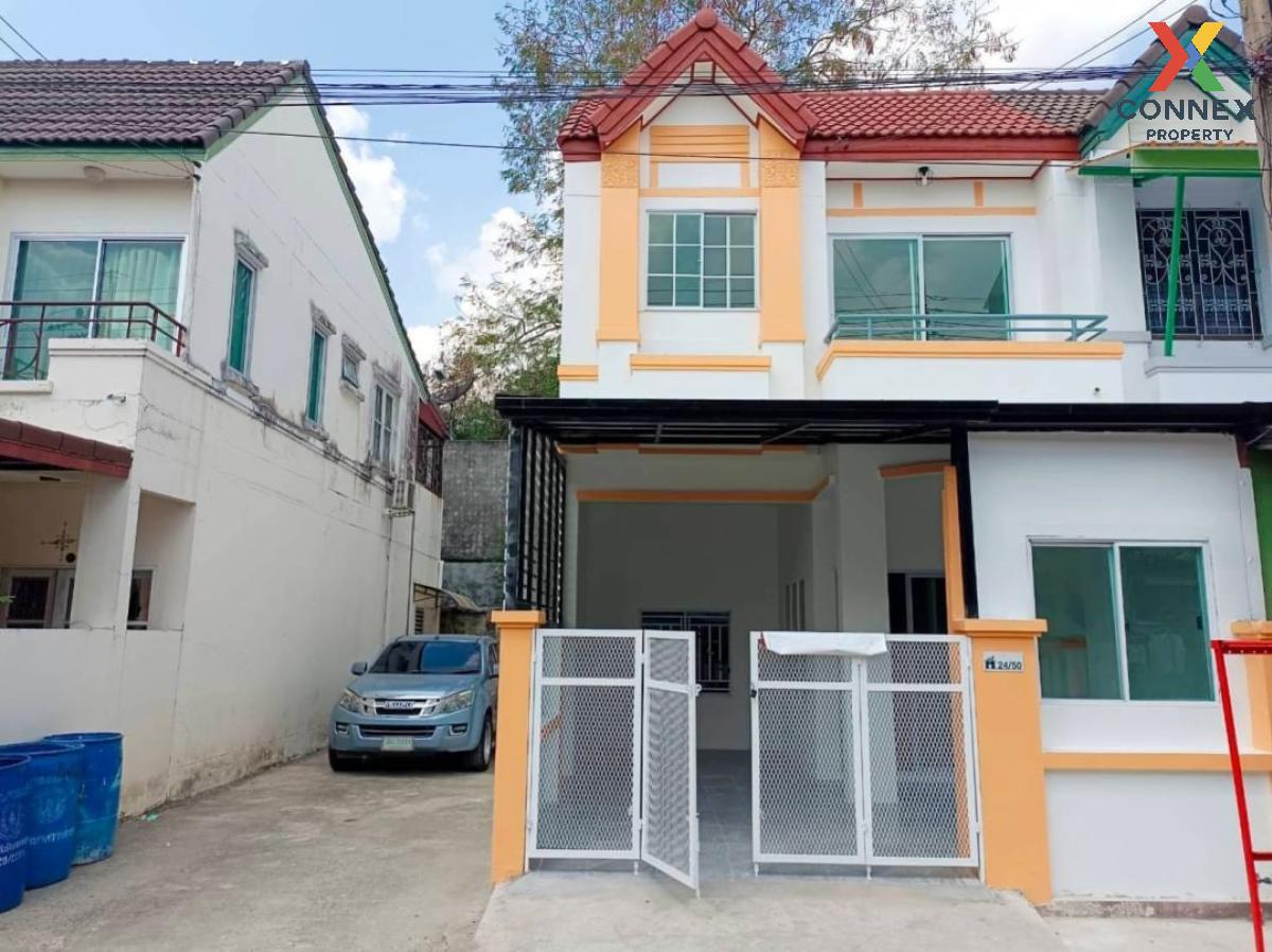 For SaleTownhousePathum Thani,Rangsit, Thammasat : For Sale Townhouse/Townhome  , Baan Benjapruek Khlong 5 , newly renovated , Khlong Ha , khlong Luang , Pathum Thani , CX-110870