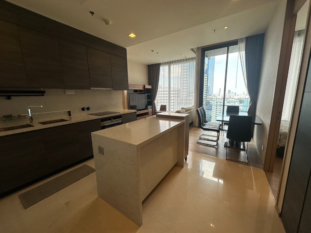 For SaleCondoSukhumvit, Asoke, Thonglor : Urgent sale, loss, very good price, 2 bedrooms, in the heart of Asoke, room in very good condition