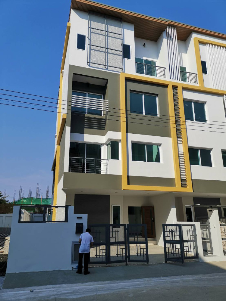 For RentHome OfficeRama 2, Bang Khun Thian : .For rent: 3.5-storey townhouse, corner room, 35.2 sq.w., Astera Bless Village, modern style, next to Nissan showroom.