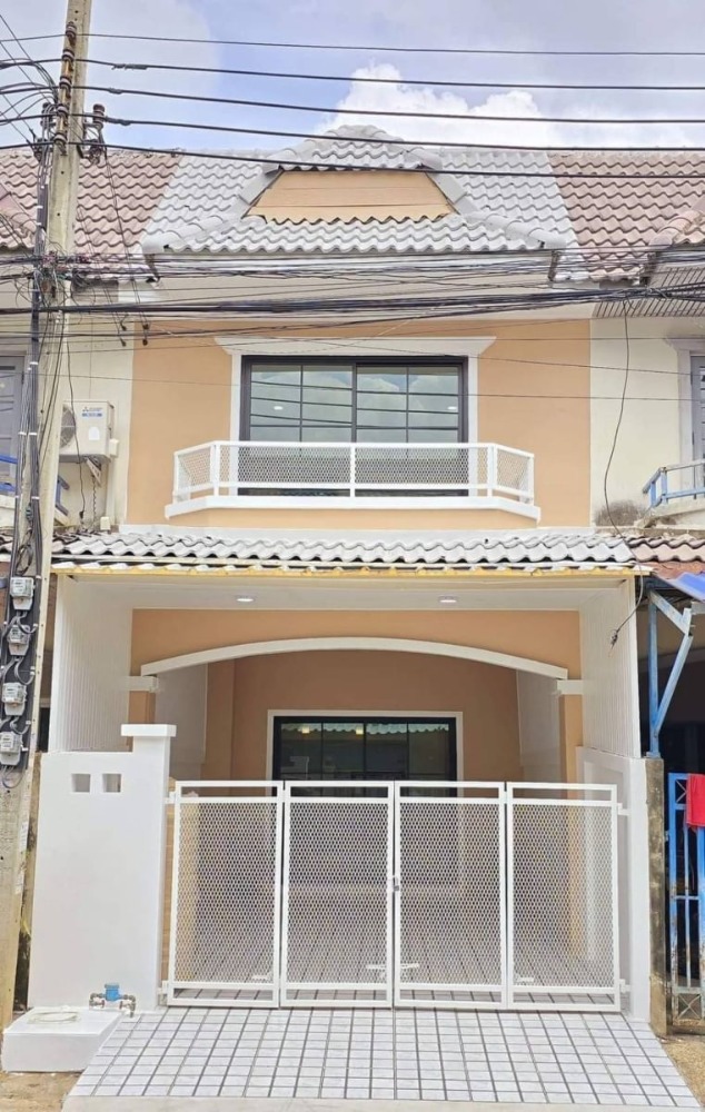 For SaleTownhouseNonthaburi, Bang Yai, Bangbuathong : 2-storey townhouse for sale, Manawadi Park