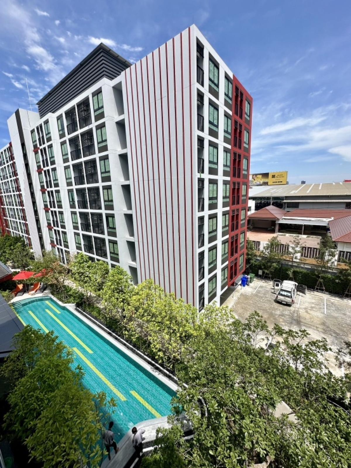 Sale DownCondoPathum Thani,Rangsit, Thammasat : D condo hype rangsit, owner sells it himself