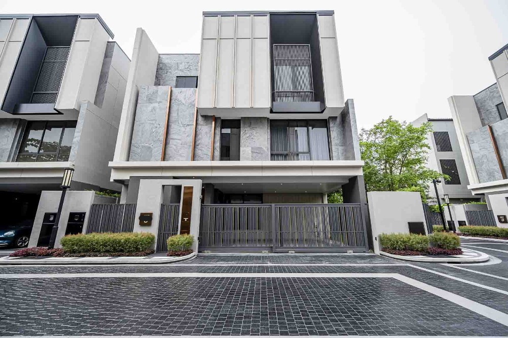 ให้เช่าบ้านพัฒนาการ ศรีนครินทร์ : For Rent!! Super Luxury house 4 bedroom in Pattanakarn, Bangkok