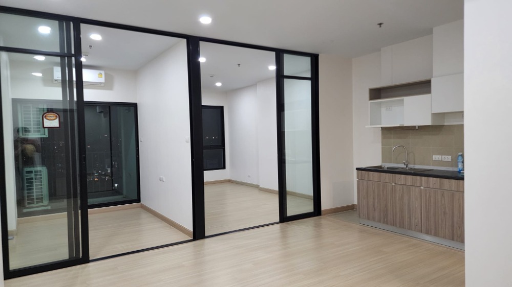 For SaleCondoWongwianyai, Charoennakor : For sale: Supalai Loft Prajadhipok-Wongwian Yai, new room, never occupied, swimming pool view, Wat Arun, Rama VIII Bridge, 11th floor, size 47.6 sq m.