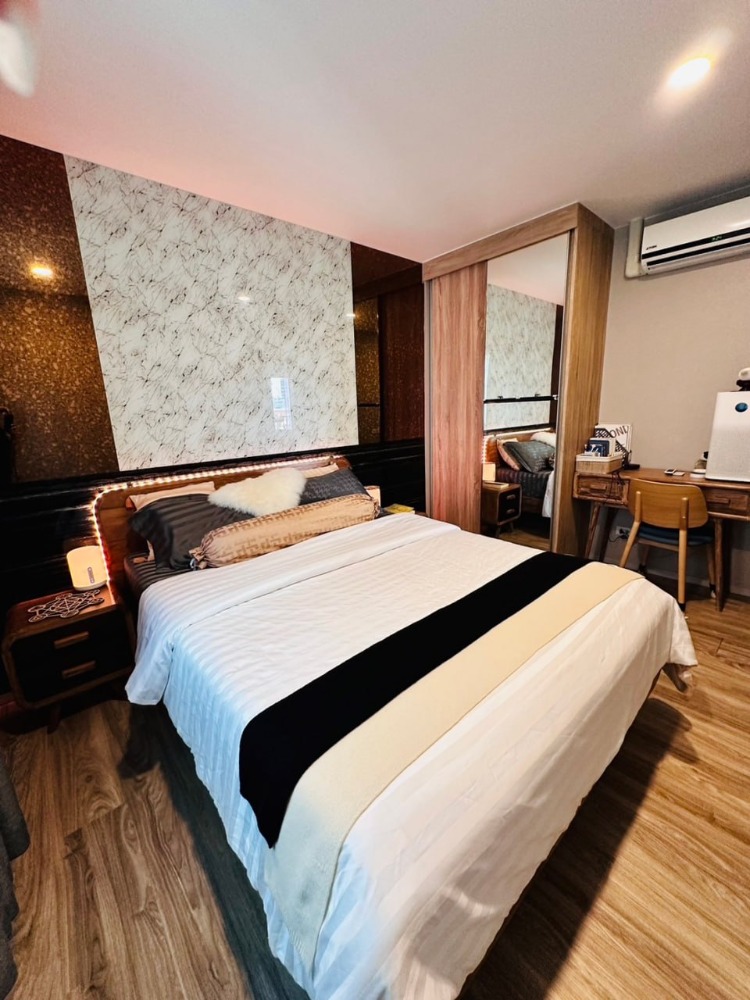 For SaleCondoSathorn, Narathiwat : Blossom Condo@Sathorn Charoenrat【𝐒𝐄𝐋𝐋】🔥A luxurious condo in the heart of Sathorn, fully furnished, with built-in furniture, premium furniture, near BTS, very convenient to travel! 🔥 Contact Line ID: @hacondo