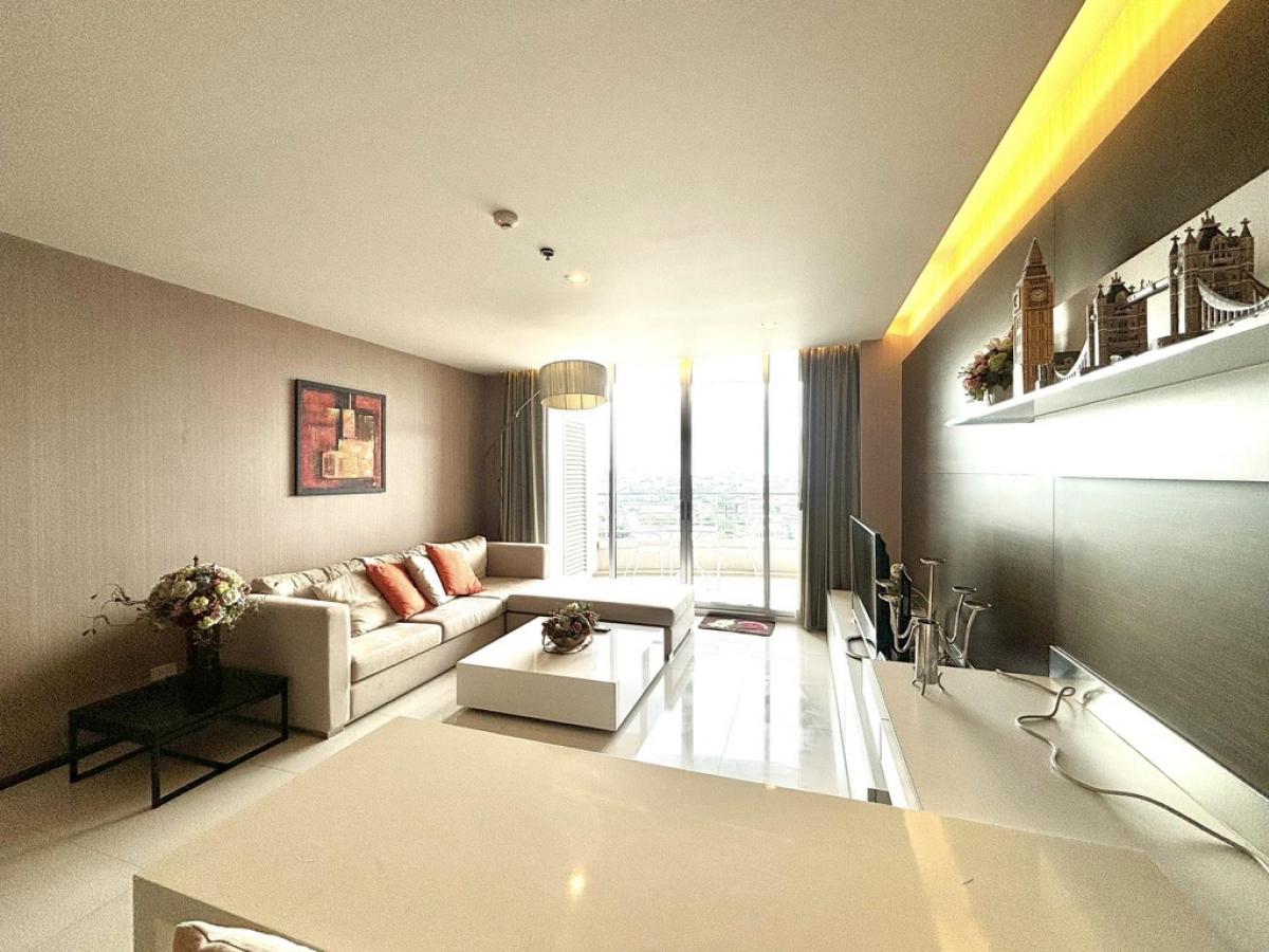 For RentCondoSathorn, Narathiwat : “Condo Sathorn Heritage Residence“  2 large bedrooms, wide balcony, feeling like a luxury hotel suite in the heart of Sathorn