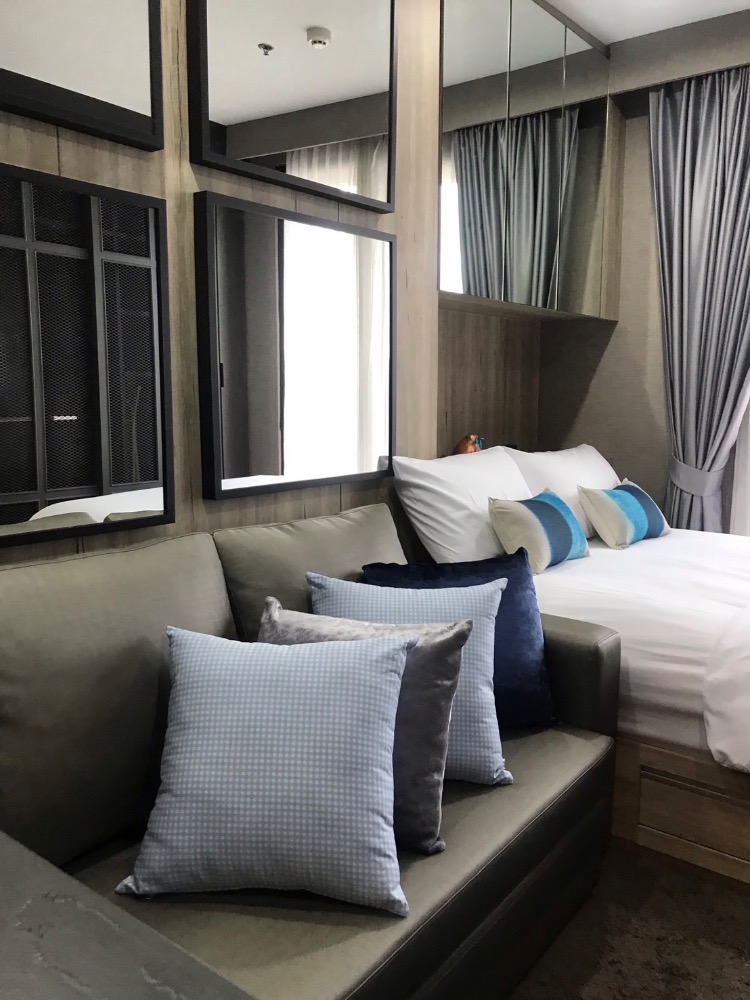 For RentCondoSiam Paragon ,Chulalongkorn,Samyan : For rent: Condo Ideo Q Chula-Samyan Ideo Q Chula-Samyan #Near MRT Samyan #Near Chulalongkorn University #Walk to school 🔥Rental price 19,000 baht/month🔥 Type: Studio Room size: 22.6 sq m. Floor: 35 Southeast balcony