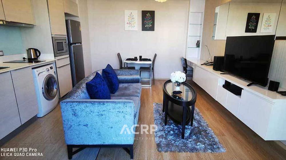 For RentCondoSukhumvit, Asoke, Thonglor : For Rent: Modern Corner Unit at Condo H43