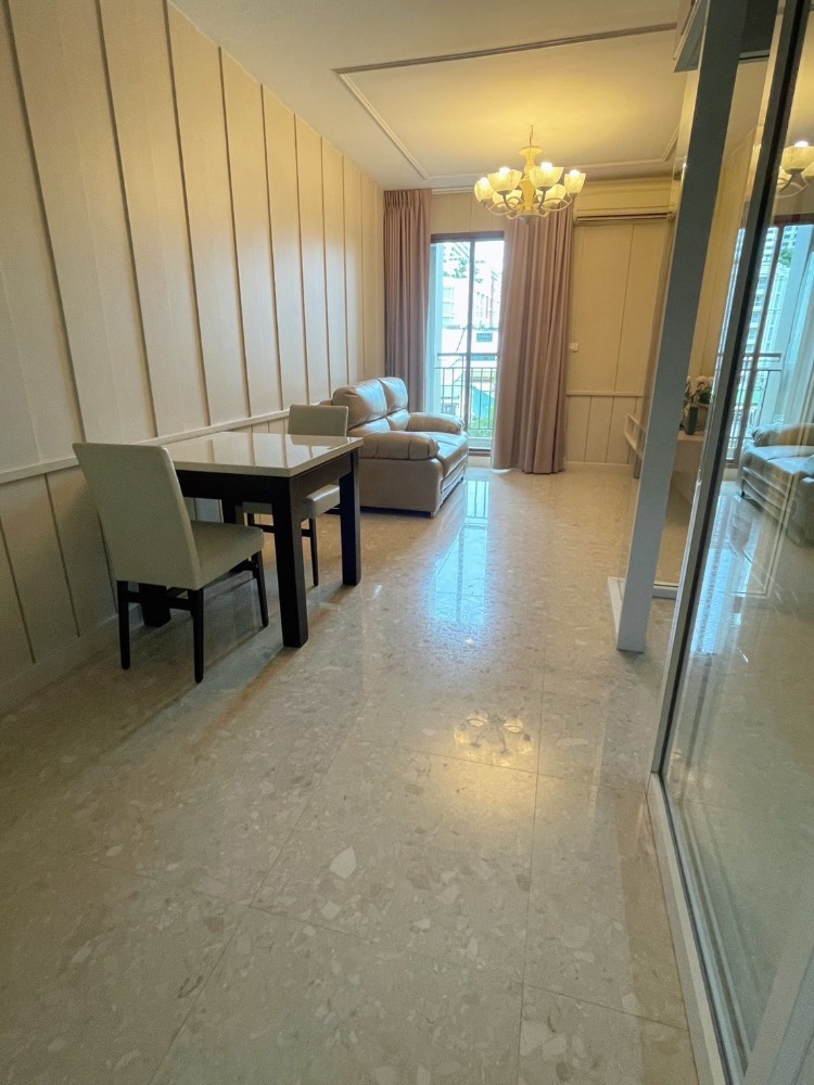 For RentCondoWitthayu, Chidlom, Langsuan, Ploenchit : TWP052 (For Rent) The crest Ruamrudee 1bedroom . Closed to Phloen Chit BTS station