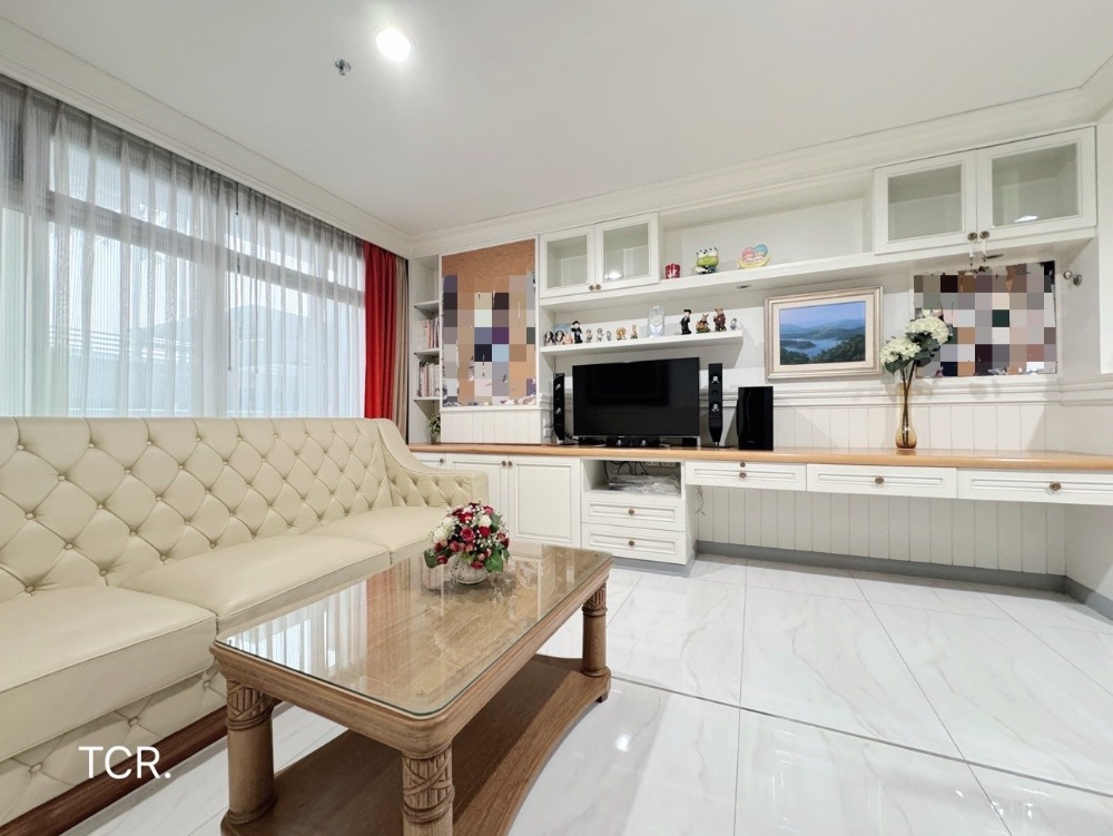 For SaleCondoRatchadapisek, Huaikwang, Suttisan : Condo for sale, ready to move in, Rhythm Ratchada, beautiful room, cheap price, 1 bedroom, 1 bathroom, size 67 sq m., MRT Ratchada