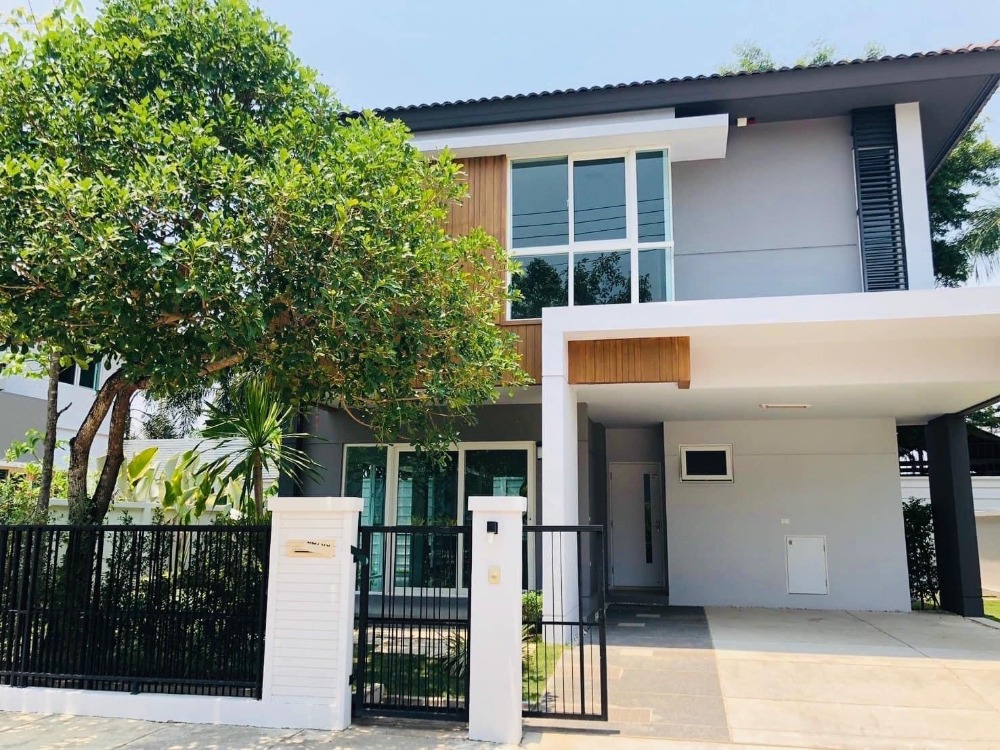 For RentHouseChiang Mai : House available for rent, Siwalee Meechok Project, near NIS.  Mueang Chiang Mai District, new zone house, ready to move in.